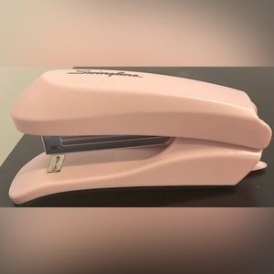 Swingline pink stapler